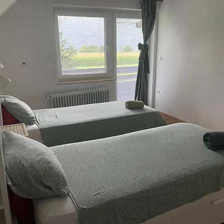 Entire House Iris & Arnika Дом отдыха Блед