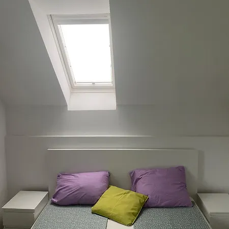 Entire House Iris & Arnika * בלד