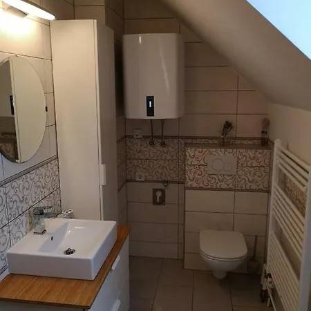 Entire House Iris & Arnika