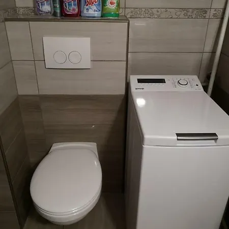 Entire House Iris & Arnika