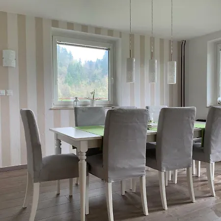 Entire House Iris & Arnika