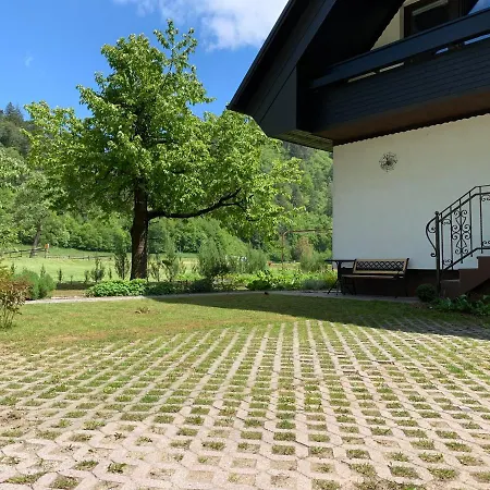 בית נופש Entire House Iris & Arnika *