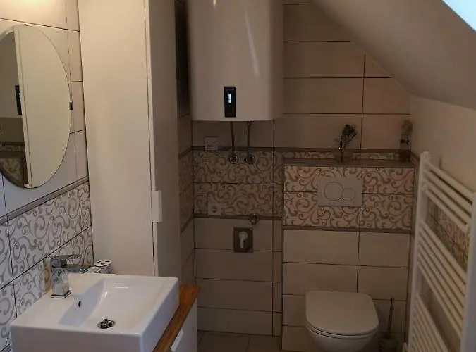 Entire House Iris & Arnika