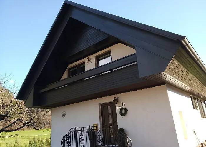 Entire House Iris & Arnika Bled