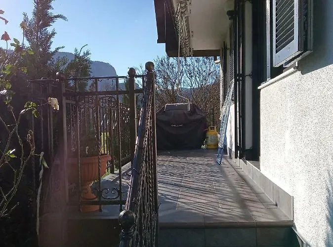 Entire House Iris & Arnika ブレッド