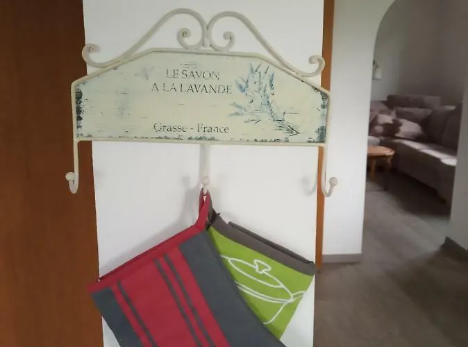 Entire House Iris & Arnika Bled