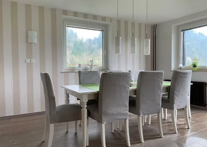 Entire House Iris & Arnika