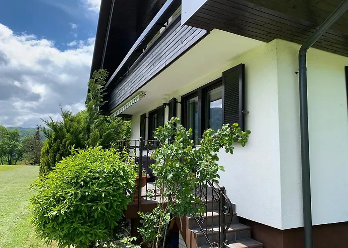 בית נופש Entire House Iris & Arnika בלד